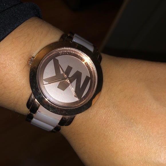 Michael Kors “MK” round faced watch style MK4324⌚️ - Picture 10 of 14